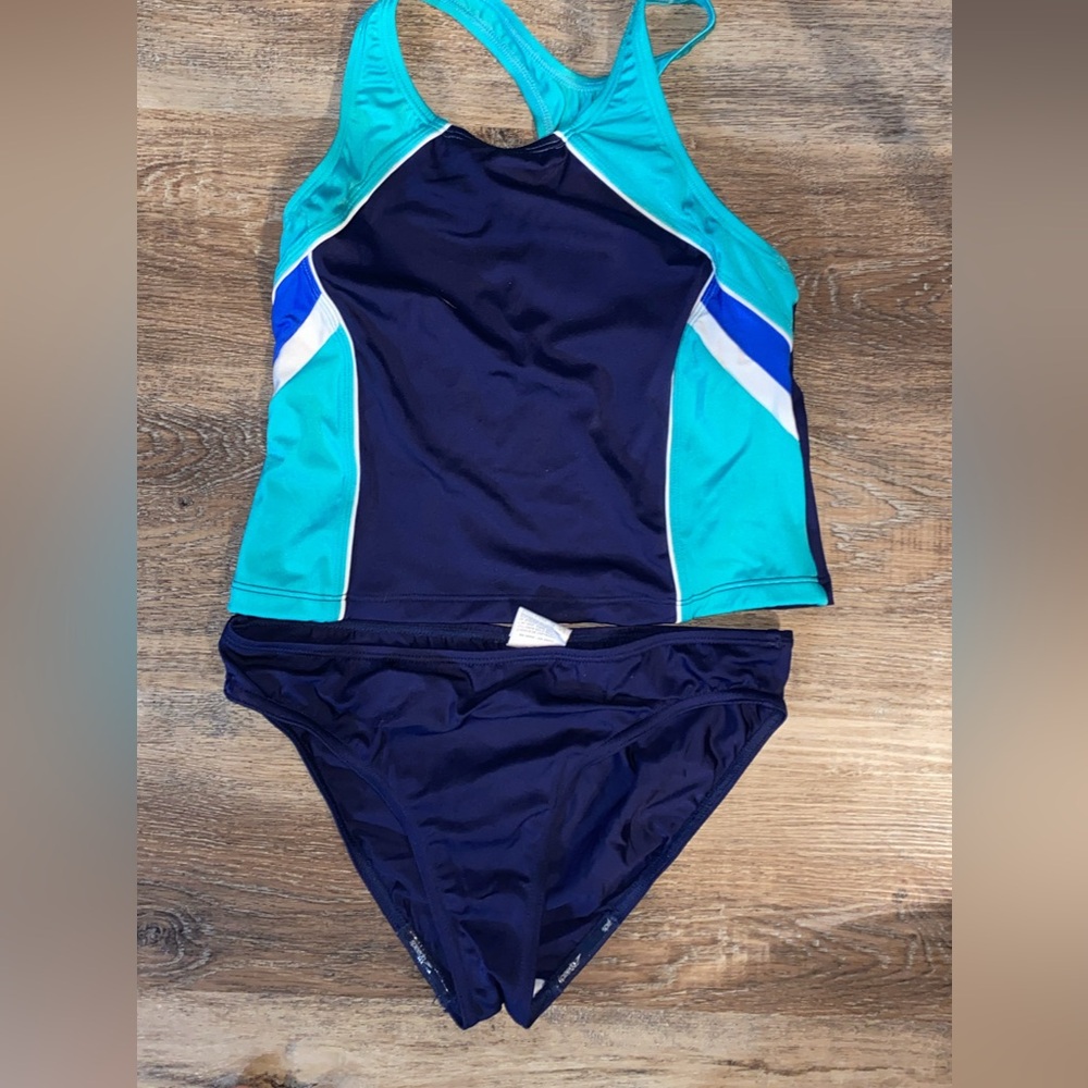 Girls speedo swimsuit 2 piece